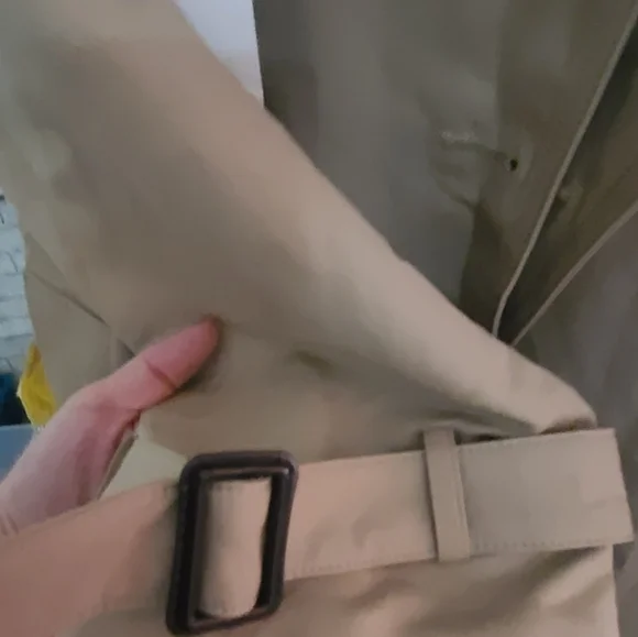 Zara Light Beige Belted Trench Coat - Picture 7 of 12